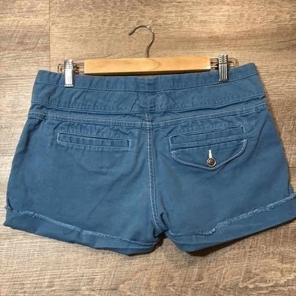 Lee brand Royal blue high waisted cutoff shorts size 10 - Picture 3 of 8